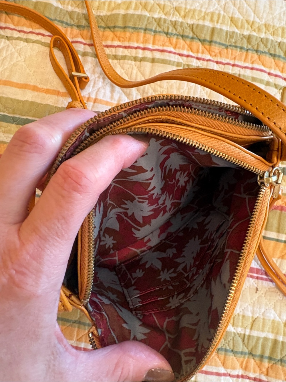 Hobo international mustard yellow leather Crossbody Bag - Picture 8 of 13